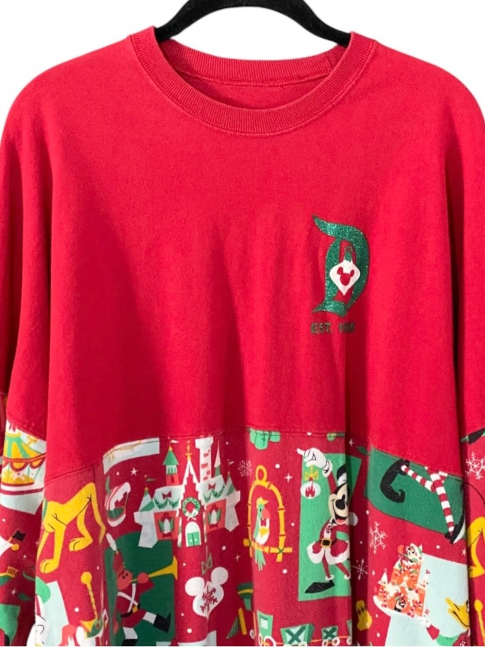 Disney Christmas Spirit Jersey L Mickey Minnie Pluto Holiday Parks Red - Picture 3 of 8